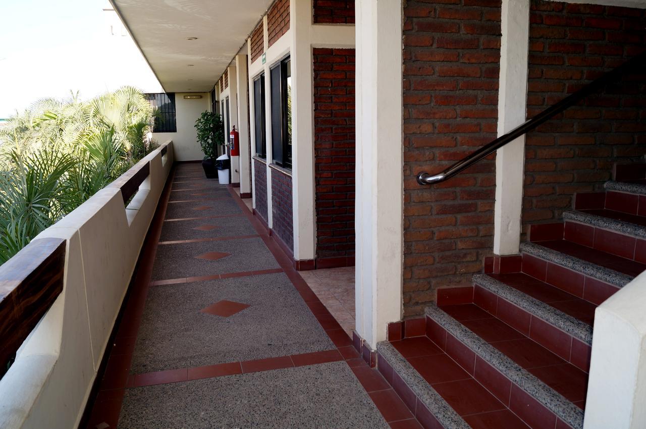Hotel La Palapa 마사틀란 외부 사진