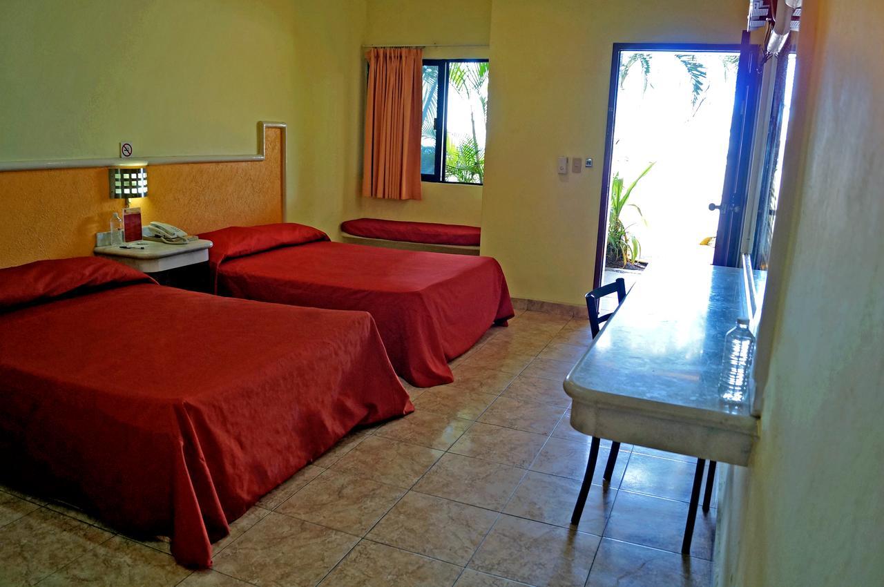 Hotel La Palapa 마사틀란 외부 사진
