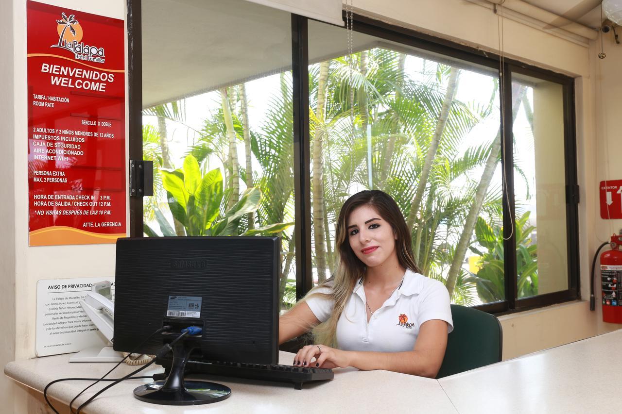 Hotel La Palapa 마사틀란 외부 사진